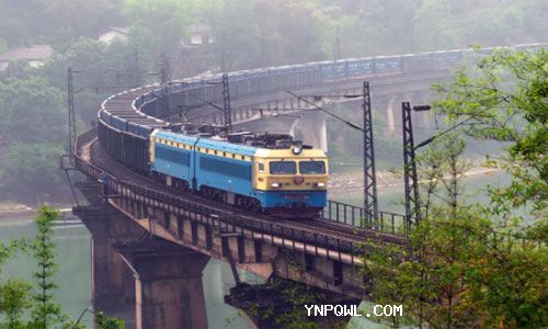澎湃中國鐵動(dòng)力——黨的十八大以來(lái)鐵路發(fā)展成就綜述