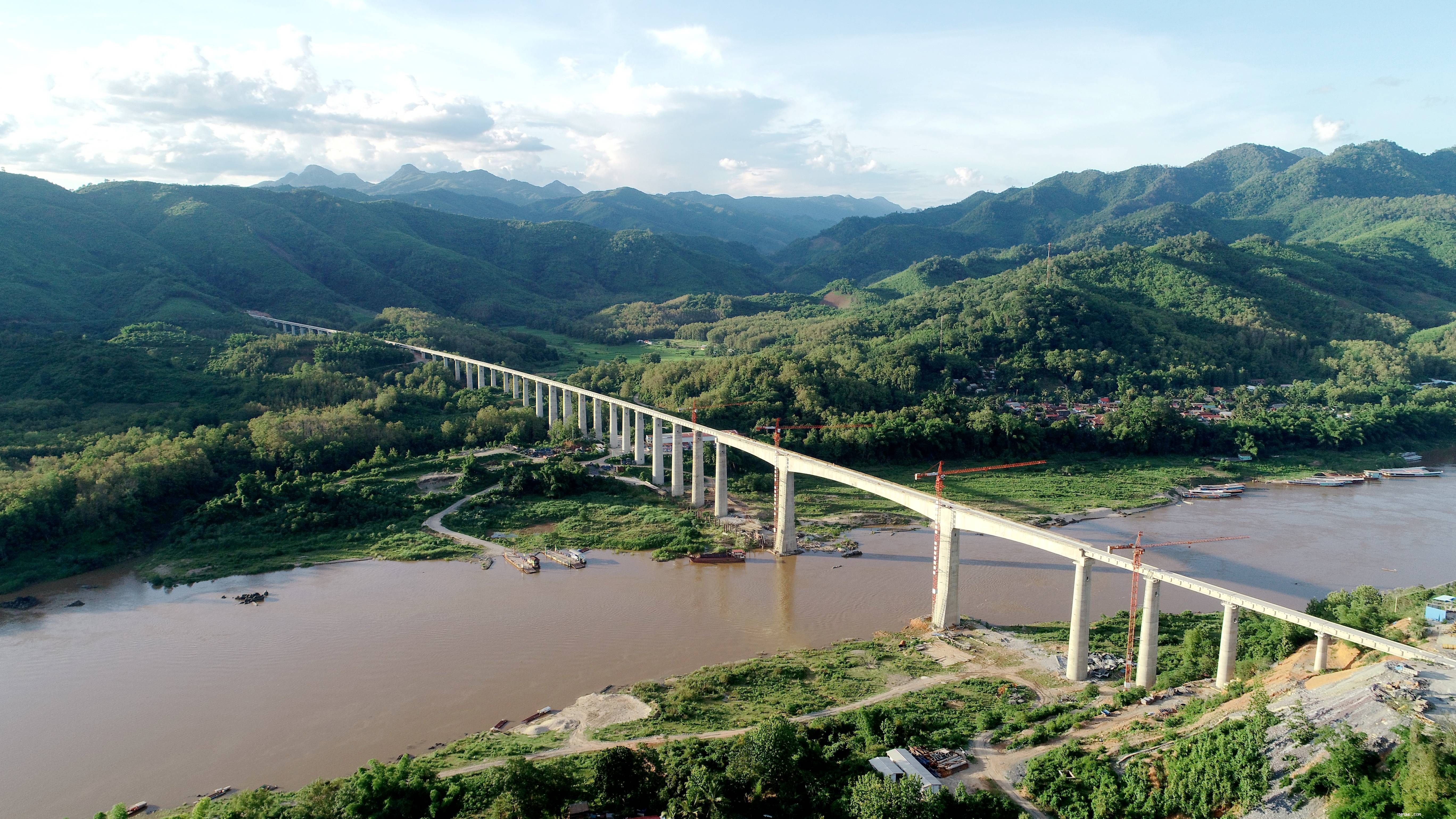 中老鐵路架起輝煌美好的友誼之路